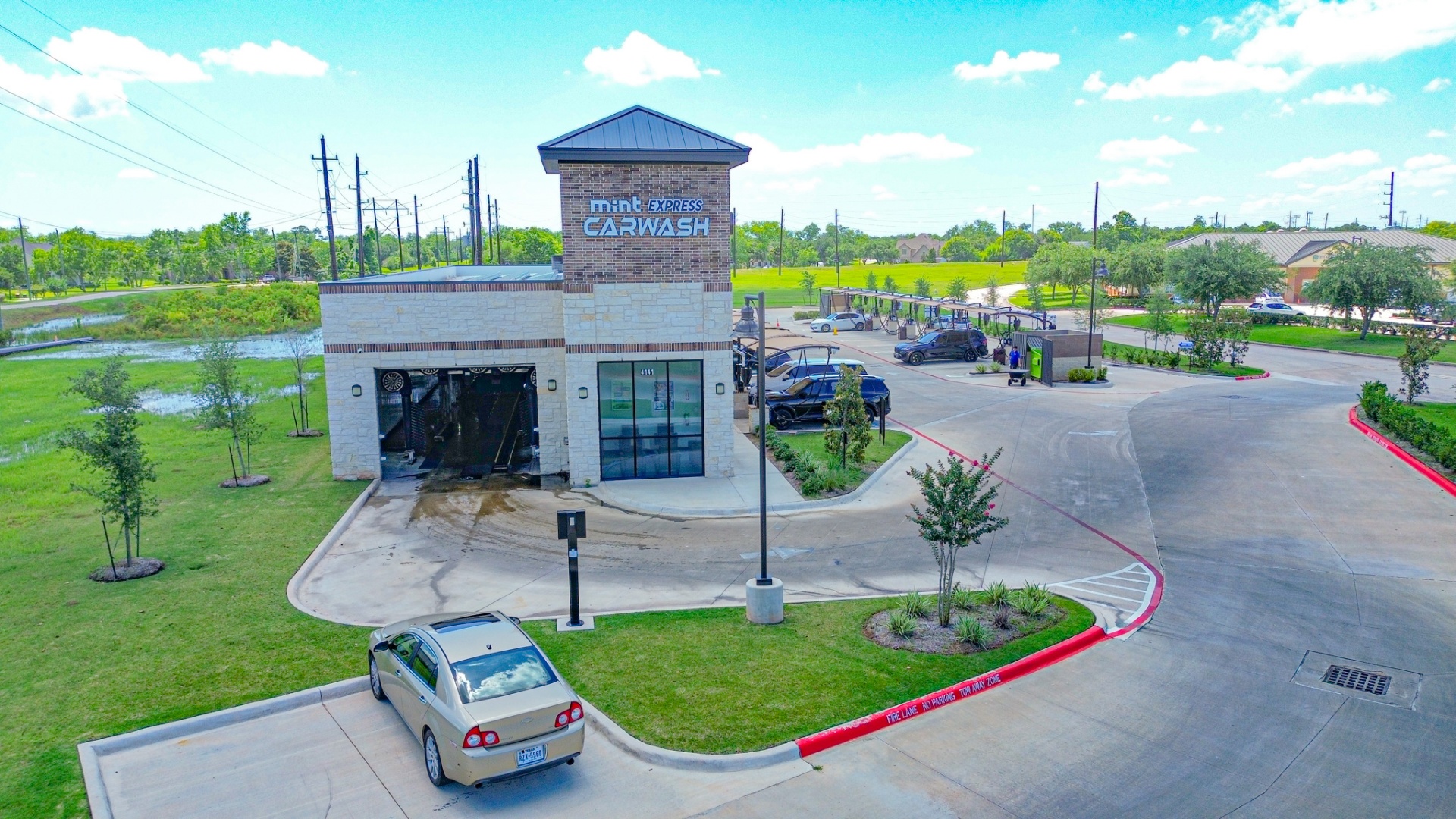 Mint Express Car Wash at 4141 Sienna Pkwy, Missouri City, TX 77459